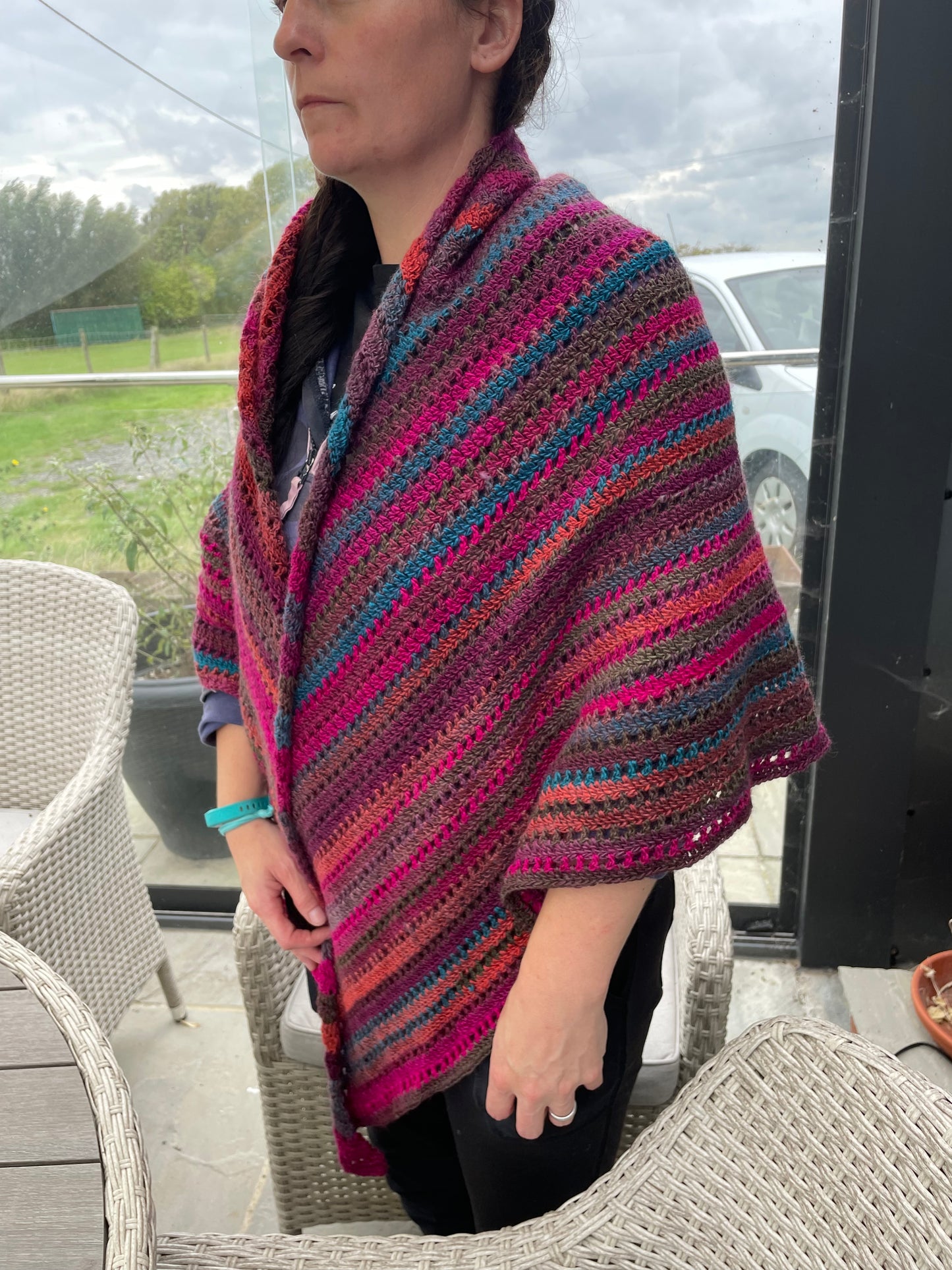 Large shawl