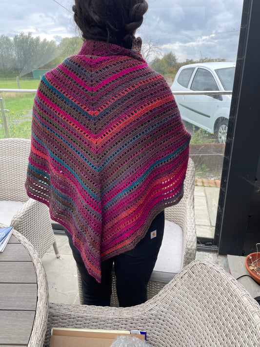 Large shawl